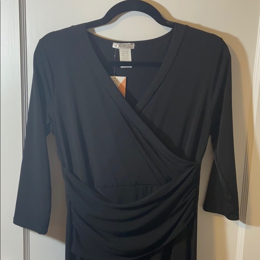 NWT Honey and Lace rocklin faux wrap M